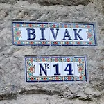 Bivak 14 - Krásný Malý Pro Milovníky Skal A Přírody Decin